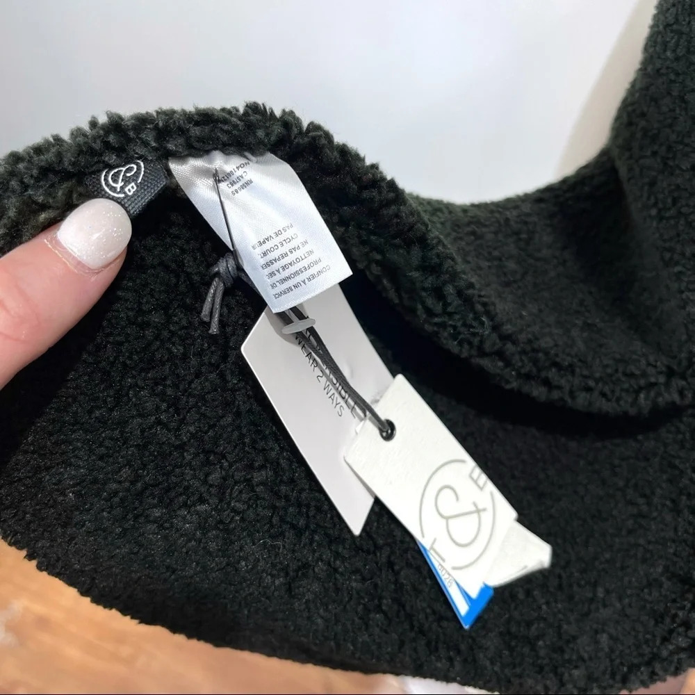 Treasure & Bond fleece scarf black